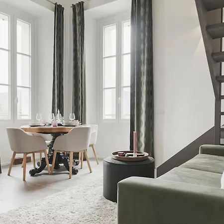 Incanto -villa Maderni With View 아파트 *